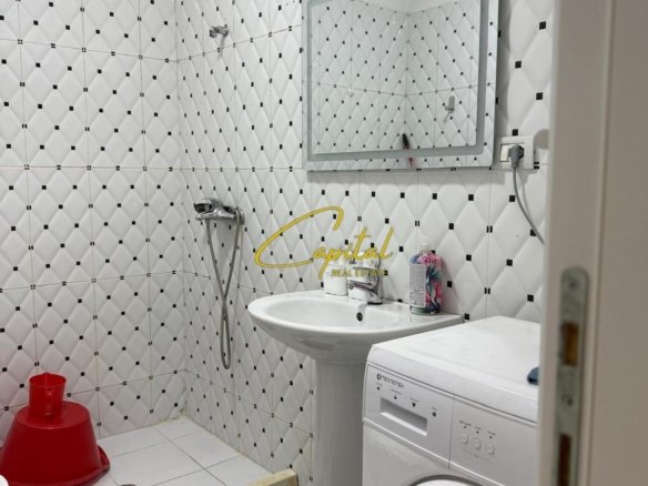 APARTAMENT ME QIRA 2+1 21 DHJETORI 65.000 LEKE