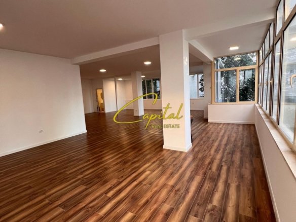 AMBIENT BIZNESI ME QIRA 150 M2 LIQENI I THATE 180.000 LEKE