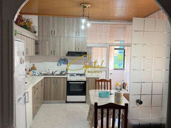 APARTAMENT ME QIRA 1+1 ZOGU I ZI 40.000 LEKE