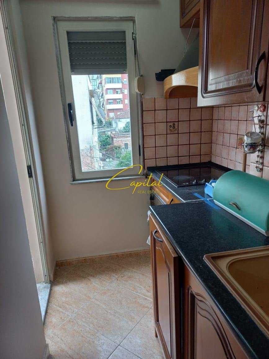APARTAMENT ME QIRA 2+1 RRUGA E ELBASANIT 60.000 LEKE