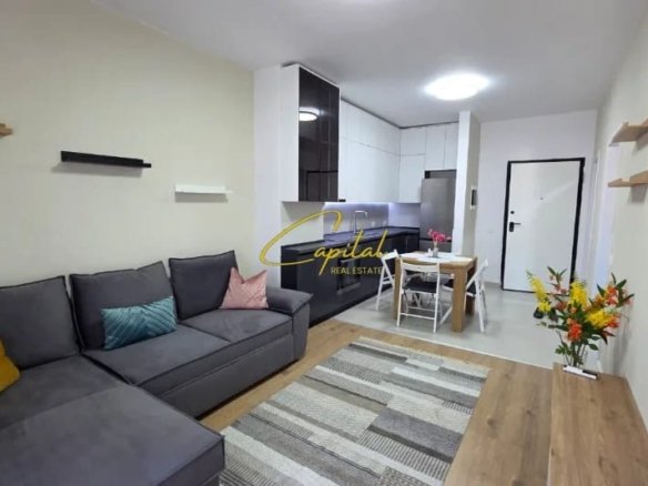 APARTAMENT ME QIRA 1+1 5 MAJI 55.000 LEKE