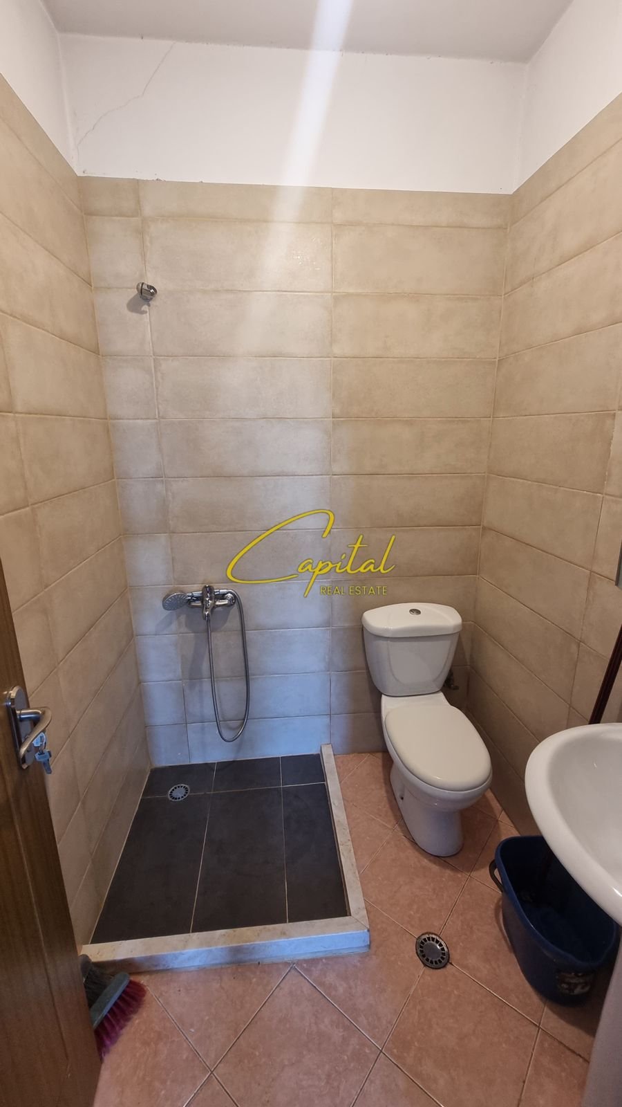 WhatsApp Image 2026-06-16 at 9.29.47 AM APARTAMENT ME QIRA 2+1 YZBERISHT 40.000 LEKE