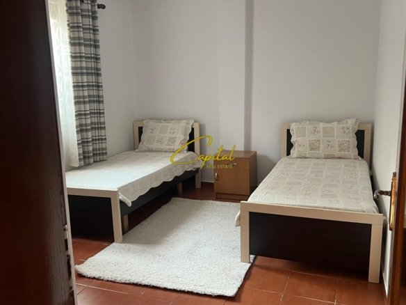 APARTAMENT ME QIRA 2+1 RRUGA E DIBRES 35.000 LEKE