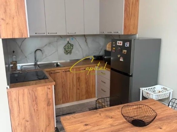 APARTAMENT ME QIRA 1+1 SHKOLLA E BALETIT 65.000 LEKE