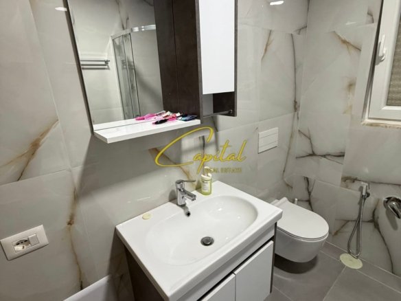 APARTAMENT ME QIRA 2+1 ALI DEMI 65.000 LEKE