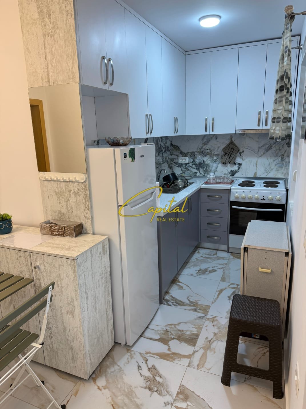 APARTAMENT ME QIRA 2+1 ALI DEMI 65.000 LEKE