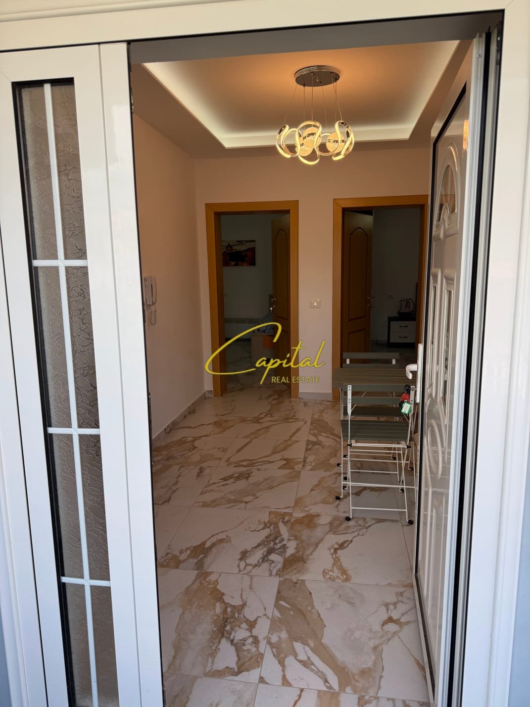 APARTAMENT ME QIRA 2+1 ALI DEMI 65.000 LEKE