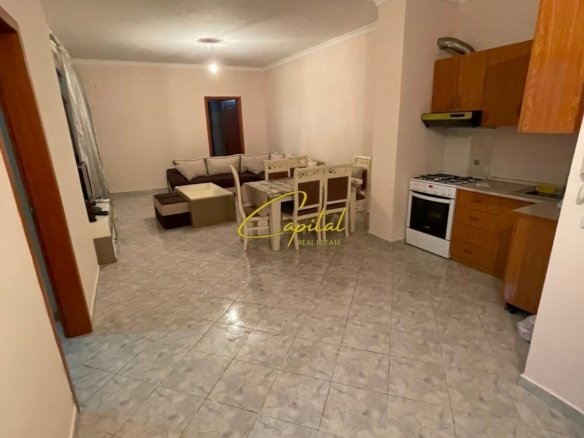 APARTAMENT ME QIRA 2+1 KOMBINAT 40.000 LEKE