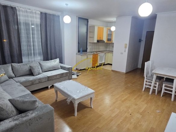 APARTAMENT ME QIRA 2+1+2 YZBERISHT 50.000 LEKE