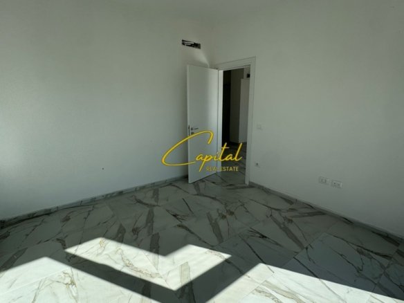 APARTAMENT ME QIRA 1+1 KOMPLEKSI AURA 40.000 LEKE