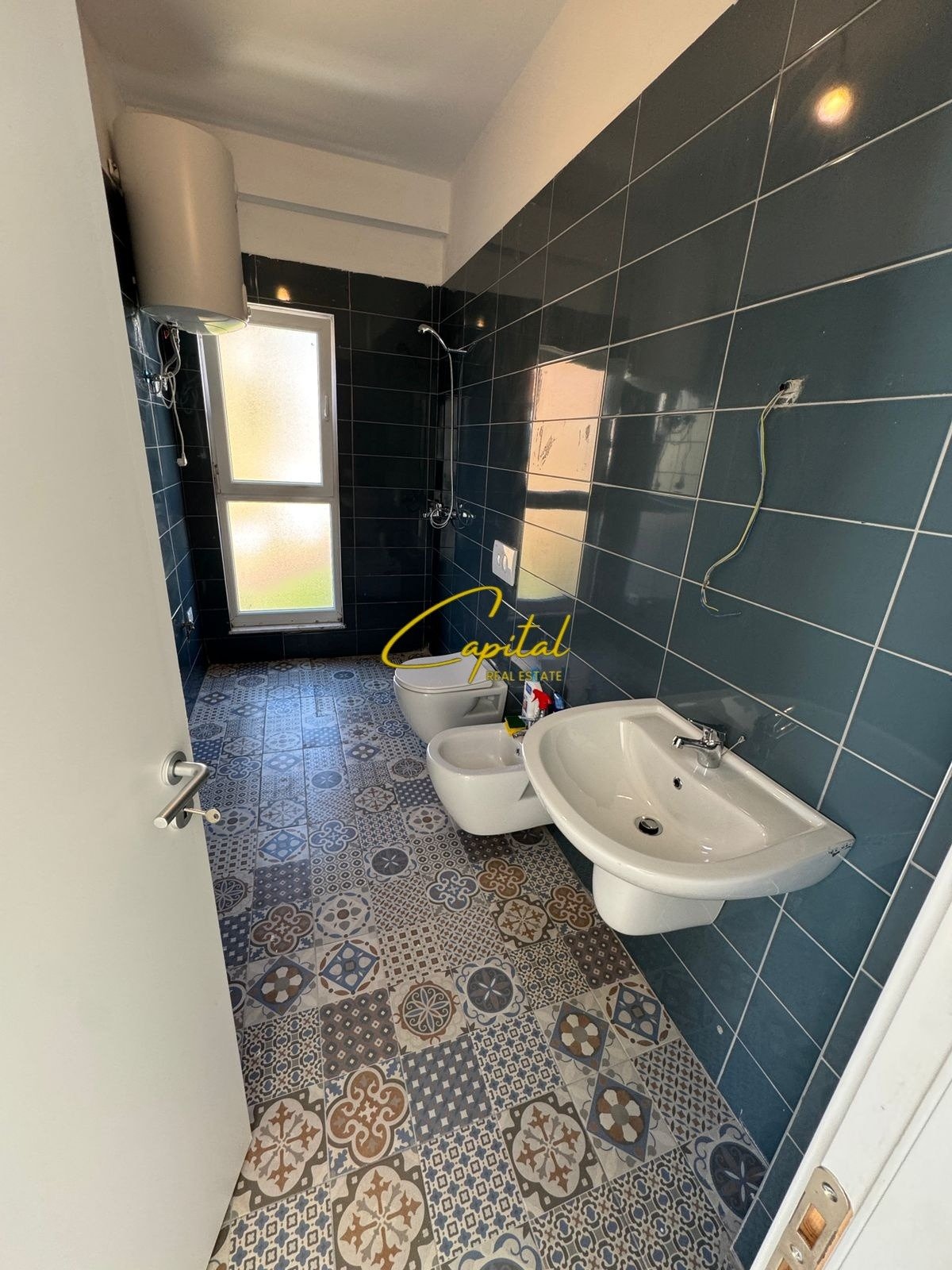 APARTAMENT ME QIRA 1+1 KOMPLEKSI AURA 40.000 LEKE
