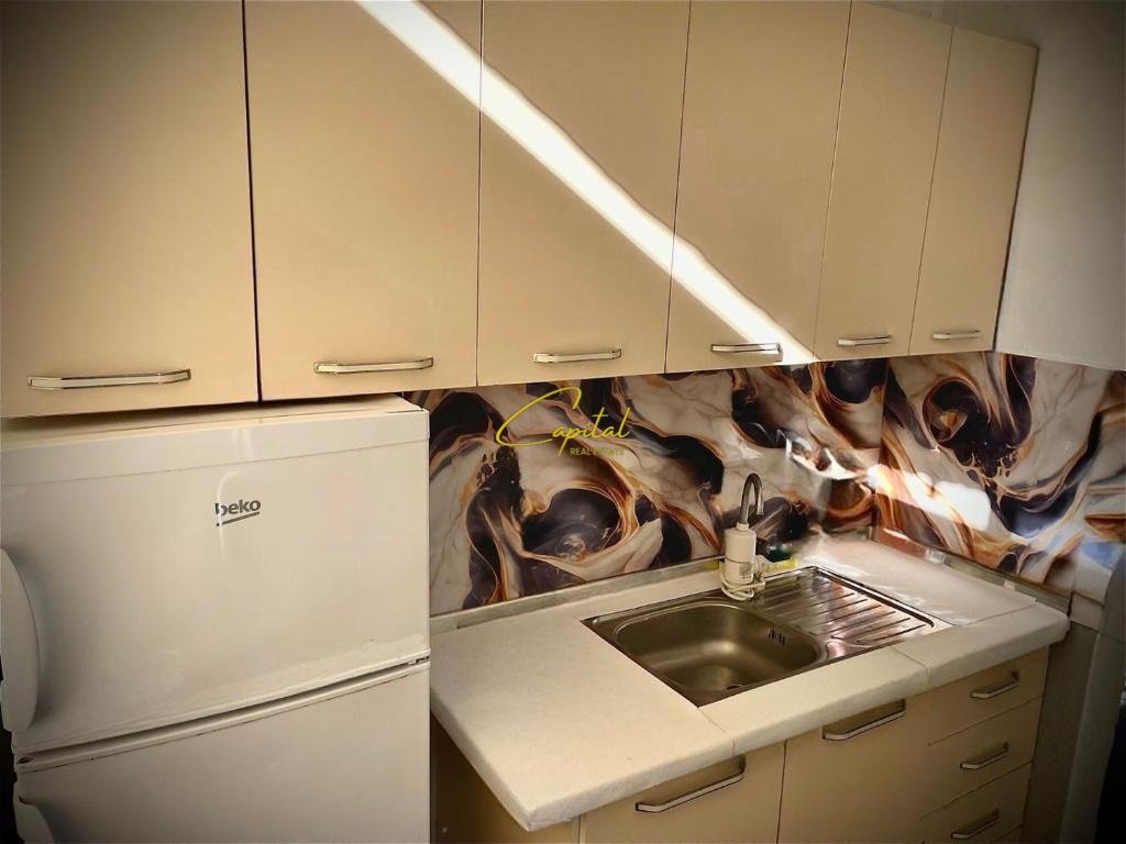 APARTAMENT ME QIRA 1+1 PAZARI I RI 40.000 LEKE