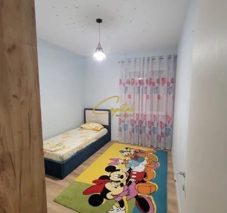 APARTAMENT ME QIRA 2+1 5 MAJI 60.000 LEKE