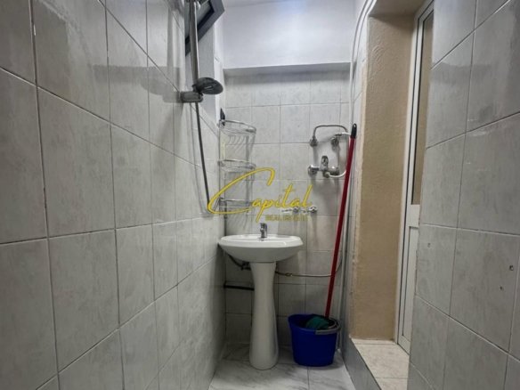 APARTAMENT ME QIRA 1+1 PAZARI I RI 40.000 LEKE