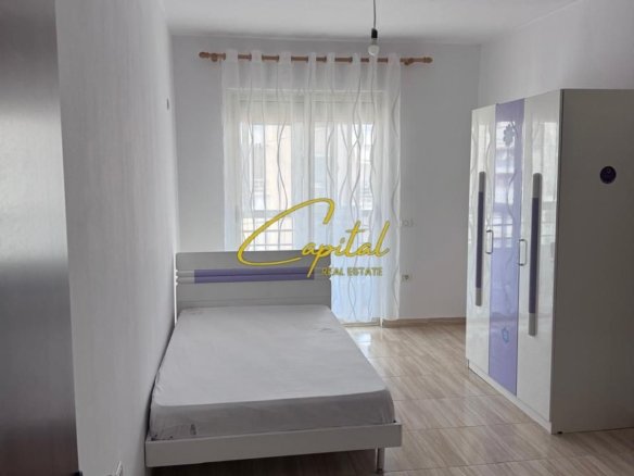 APARTAMENT ME QIRA 2+1 YZBERISHT 47.000 LEKE