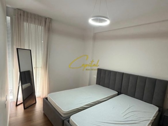 APARTAMENT ME QIRA 2+1 RRUGA E BARRIKADAVE 750 EURO
