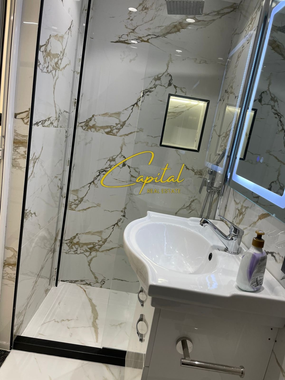 APARTAMENT ME QIRA 2+1+2 AMBASADA AMERIKANE 80.000 LEKE