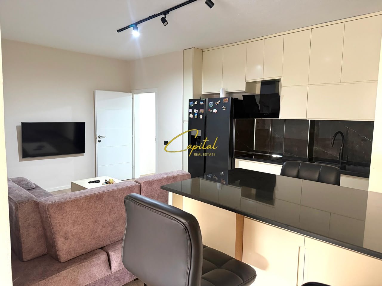 APARTAMENT ME QIRA 1+1 RRUGA E DIBRES 50.000 LEKE
