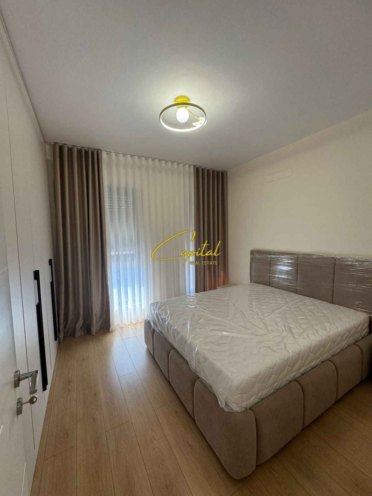 APARTAMENT ME QIRA 1+1 BULEVARDI I RI 700 EURO
