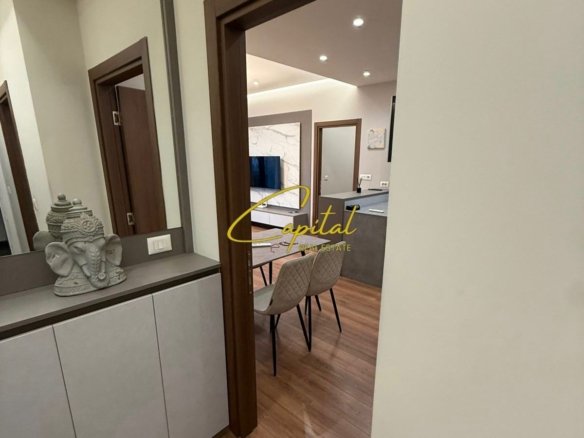 APARTAMENT ME QIRA 2+1 KOMPLEKSI FARMACIA 10 70.000 LEKE