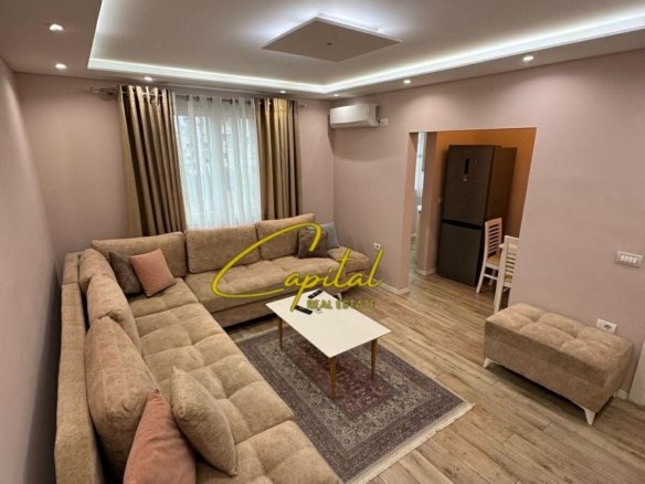 APARTAMENT ME QIRA 1+1 21 DHJETORI 60.000 LEKE