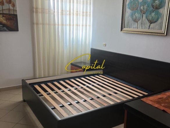 APARTAMENT ME QIRA 2+1+2 RRUGA E KAVAJES 60.000 LEKE