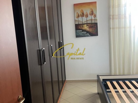APARTAMENT ME QIRA 2+1+2 RRUGA E KAVAJES 60.000 LEKE