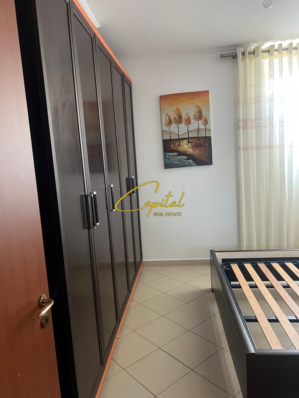 APARTAMENT ME QIRA 2+1+2 RRUGA E KAVAJES 60.000 LEKE