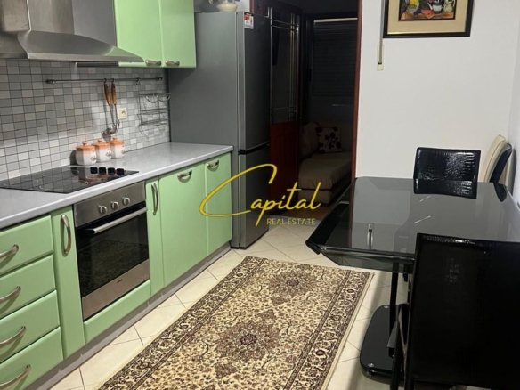 APARTAMENT ME QIRA 2+1+2 RRUGA E KAVAJES 60.000 LEKE