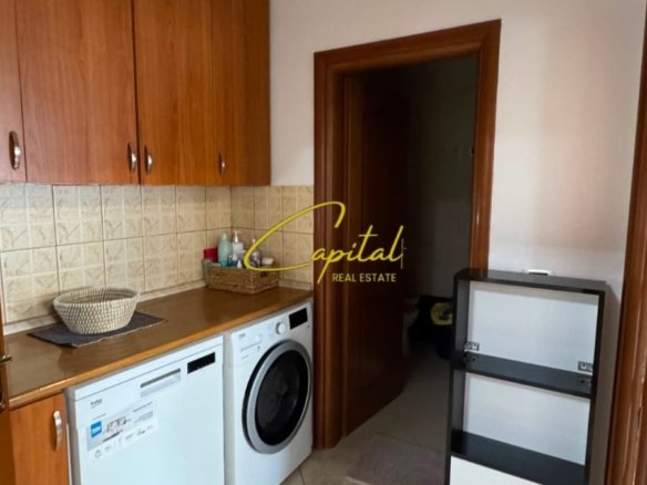 APARTAMENT ME QIRA 2+1 21 DHJETORI 850 EURO