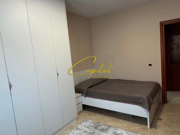 APARTAMENT ME QIRA 2+1 21 DHJETORI 850 EURO