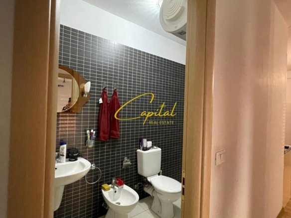 APARTAMENT ME QIRA 2+1 QYTET STUDENTI 55.000 LEKE