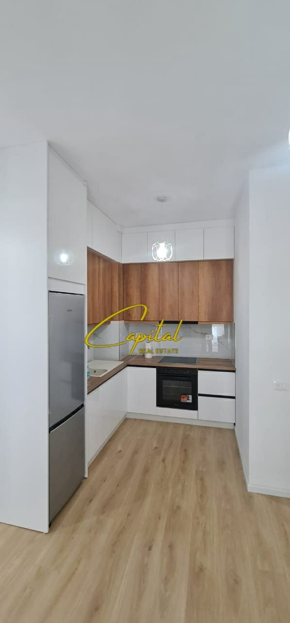 APARTAMENT ME QIRA 2+1 ALI DEMI 50.000 LEKE