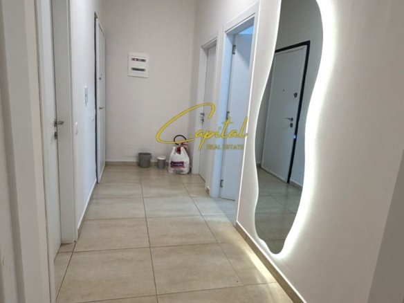 ZYRE ME QIRA 100 M2 KOMPLEKSI SQUARE 21 1.100 EURO