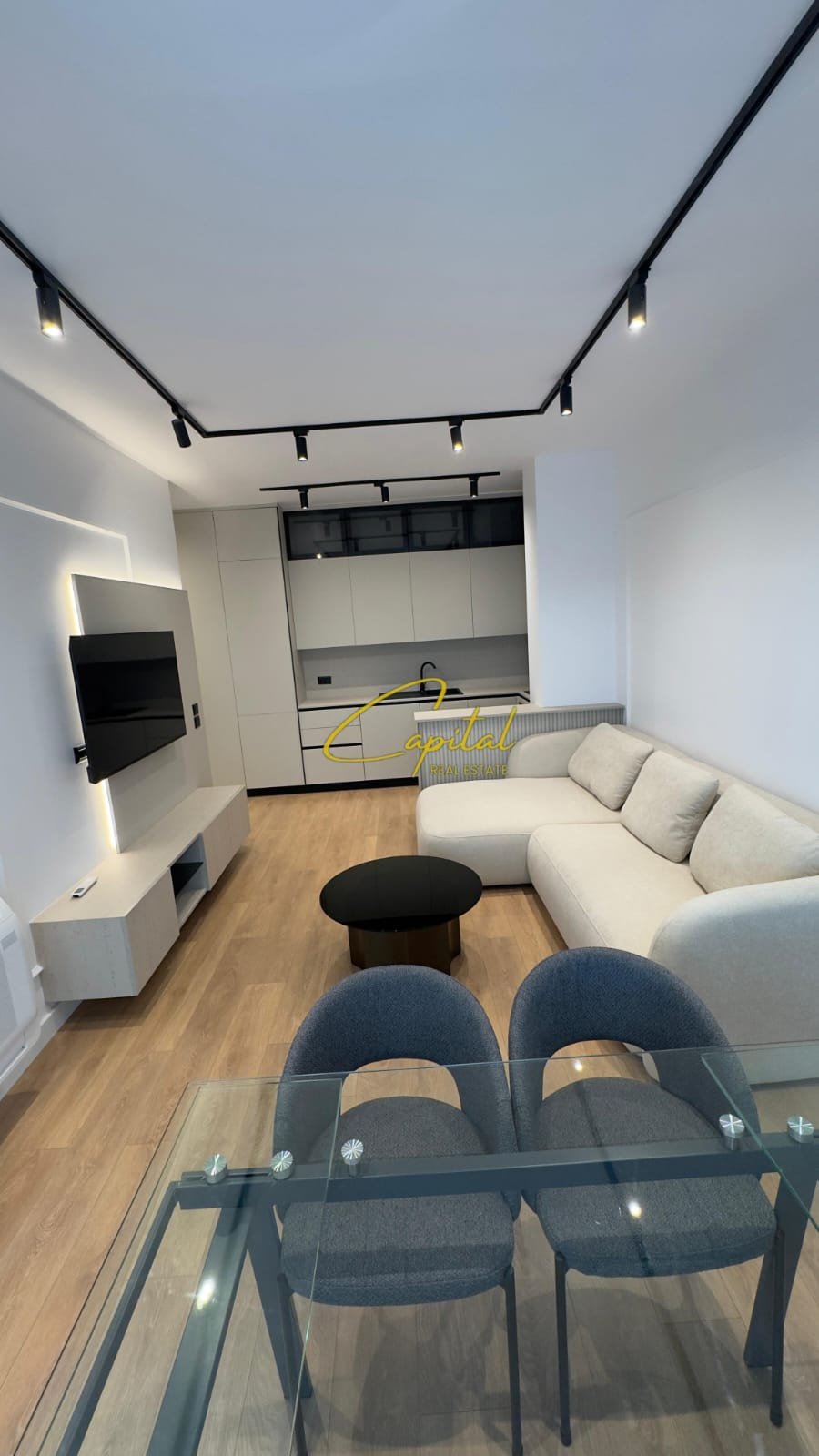 APARTAMENT ME QIRA 1+1 PORCELANI 80.000 LEKE