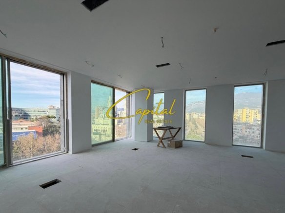 AMBIENT BIZNESI ME QIRA 124 M2 DOWNTOWN ONE 2.500 EURO