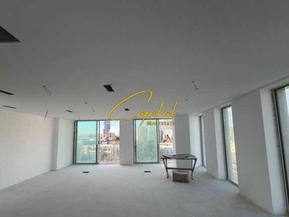 AMBIENT BIZNESI ME QIRA 124 M2 DOWNTOWN ONE 2.500 EURO