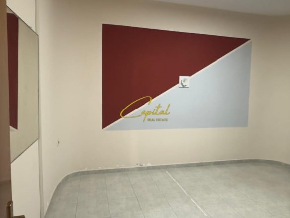 AMBIENT BIZNESI ME QIRA 120 M2 QENDER 950 EURO