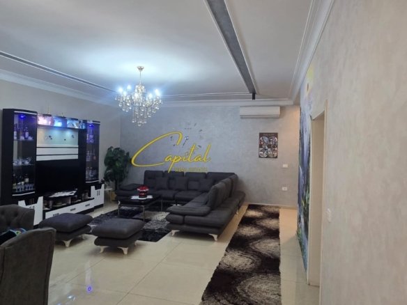 VILE PRIVATE ME QIRA 180 M2 BALDUSHK 1.500 EURO