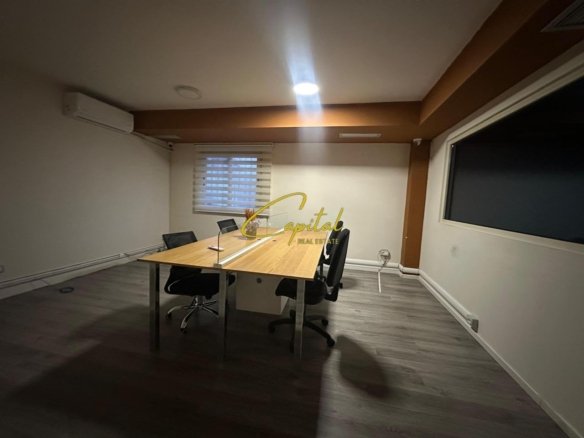 AMBIENT BIZNESI ME QIRA 200 M2 ISH BLLOKU 300.000 LEKE