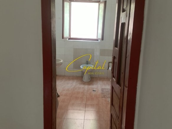 APARTAMENT ME QIRA 2+1 ISH TREGU ELEKTRIK 40.000 LEKE