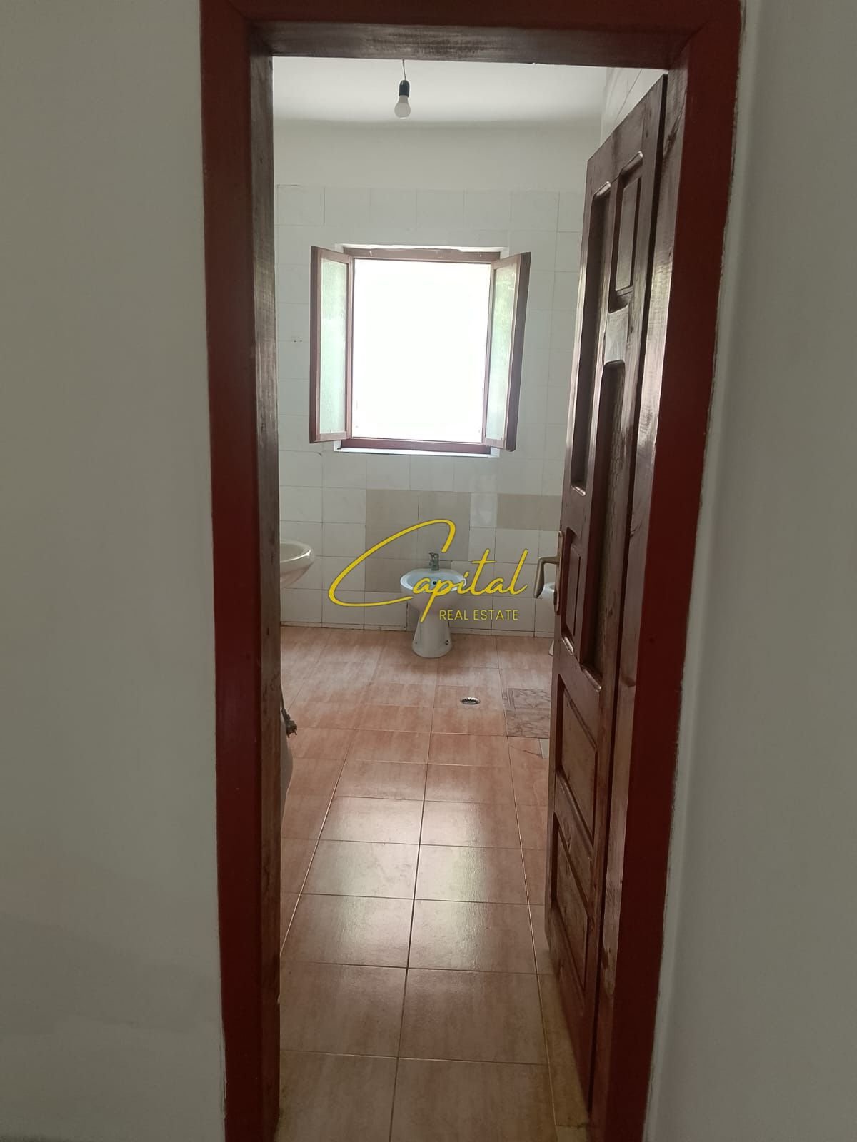 WhatsApp Image 2026-06-27 at 10.18.53 AM (4) APARTAMENT ME QIRA 2+1 ISH TREGU ELEKTRIK 40.000 LEKE