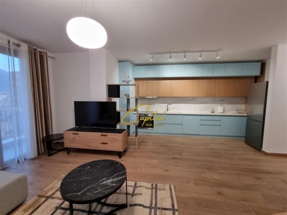 APARTAMENT ME QIRA 2+1 RRUGA KONGRESI I MANSTIRIT 75.000 LEKE