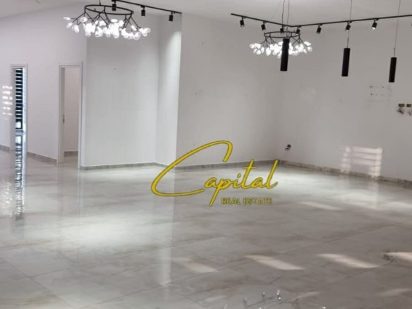 AMBIENT BIZNESI ME QIRA 227 M2 KOMPLEKSI FARMACIA 10 3.200 EURO