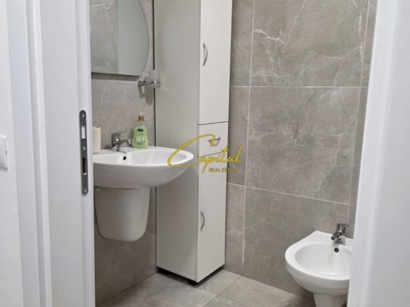 APARTAMENT ME QIRA 1+1 RRUGA DRITAN HOXHA 55.000 LEKE