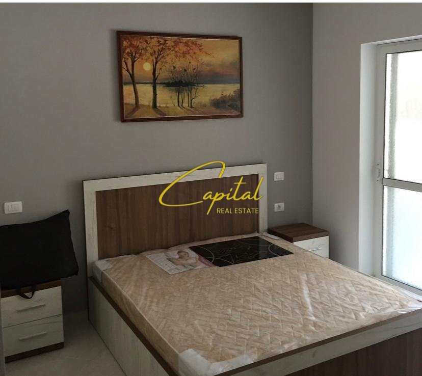 WhatsApp Image 2026-07-02 at 11.39.15 AM GARSONIERE ME QIRA 40 M2 RRUGA FORTUZI 45.000 LEKE