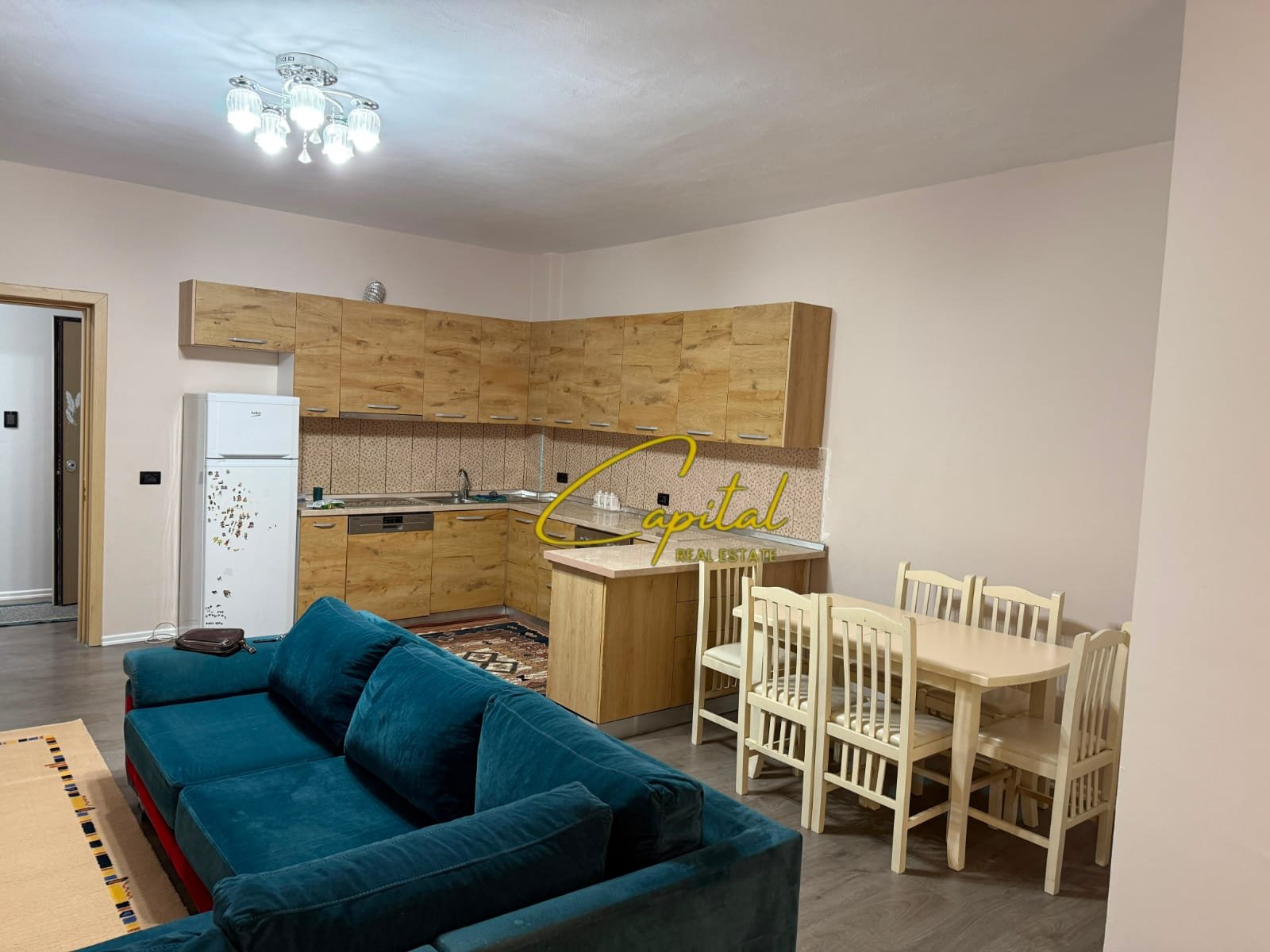 APARTAMENT ME QIRA 2+1 LIQENI I THATE 70.000 LEKE