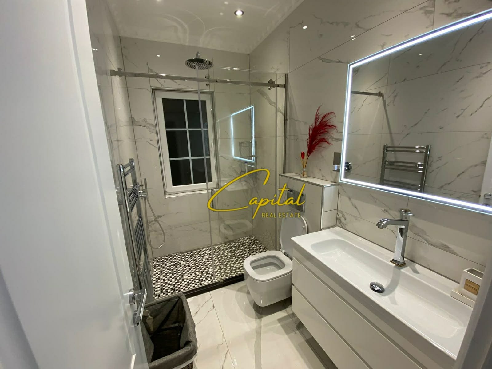 APARTAMENT ME QIRA 2+1 ALLIAS 450 EURO