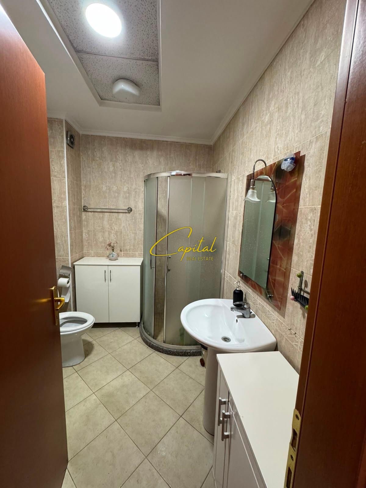 APARTAMENT ME QIRA 1+1 KOMUNA E PARISIT 550 EURO