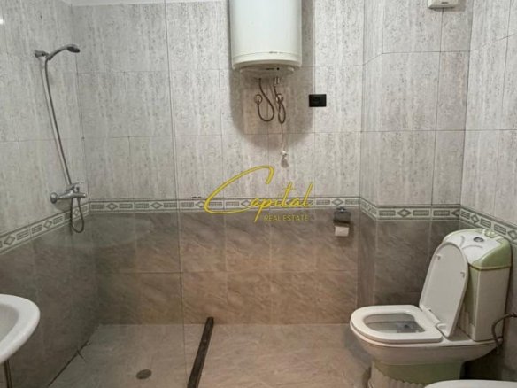 ZYRE ME QIRA 130 M2 ISH EKSPOZITA 80.000 LEKE